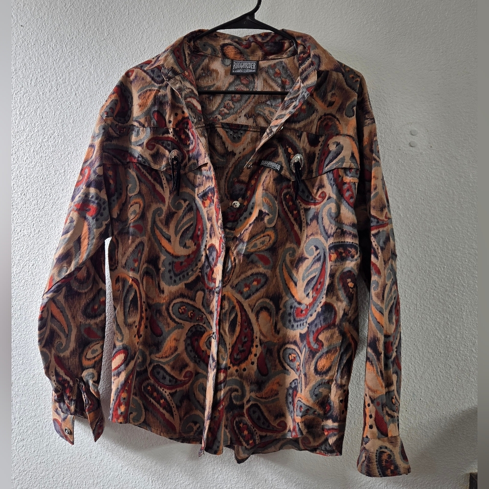 ROUGHRIDER WOMANS LONG SLEEVE BUTTON UP TOP SIZE MEDIUM